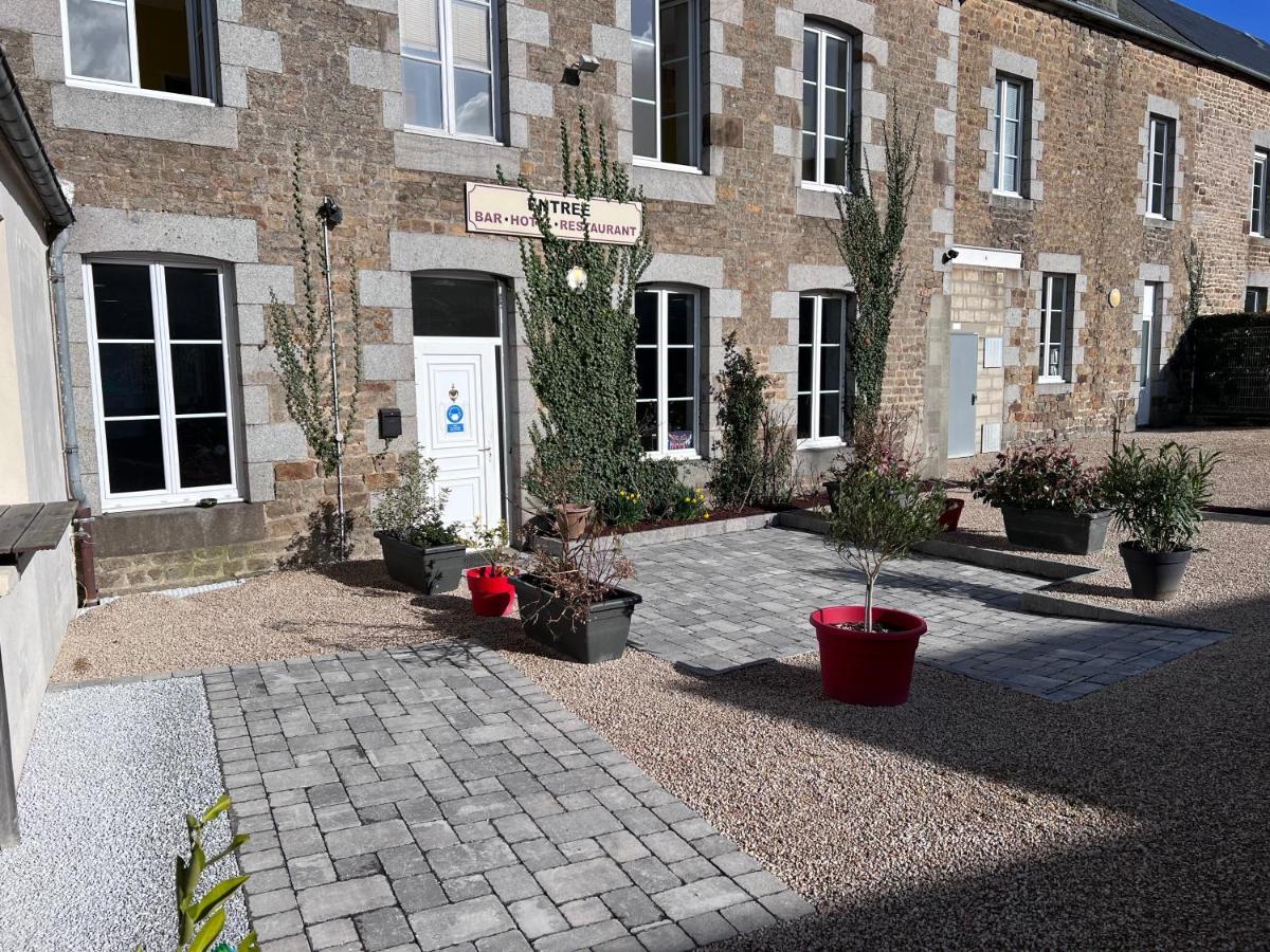 Au Pere Tranquille Hotel Tinchebray-Bocage Exterior photo