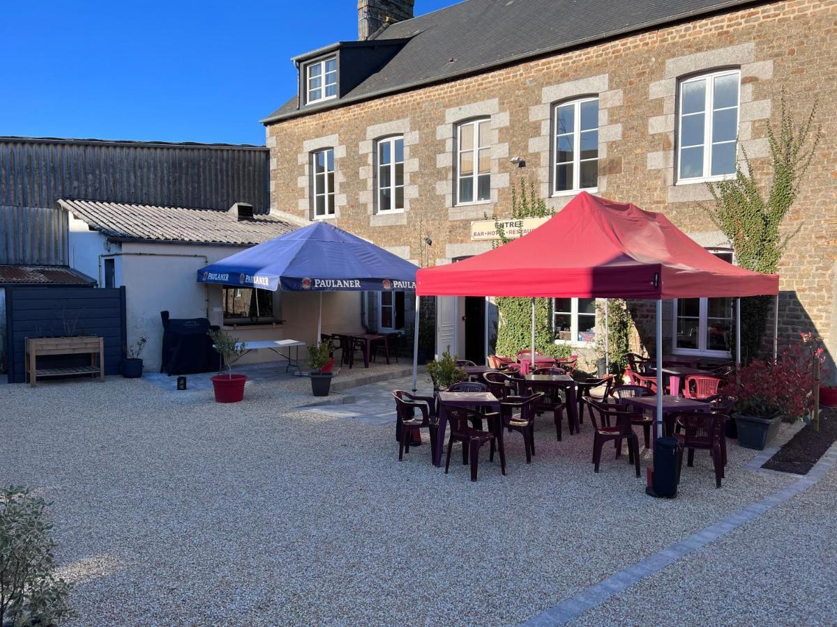 Au Pere Tranquille Hotel Tinchebray-Bocage Exterior photo